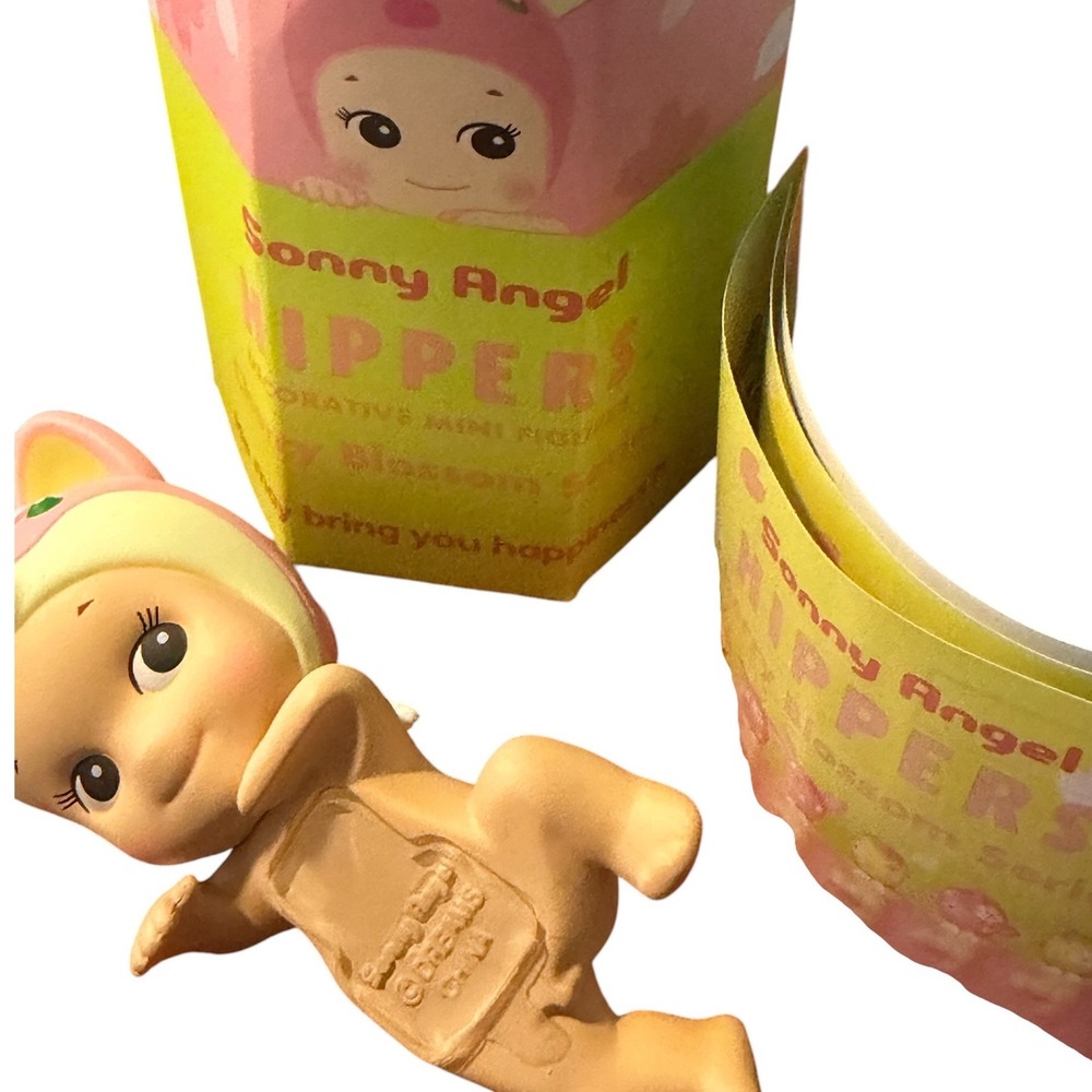 AUTHENTIC Sonny Angel Hippers Cherry Blossom GOAT - New (Opened) with Box‎